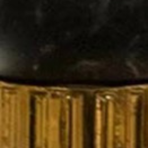 Black / Gold